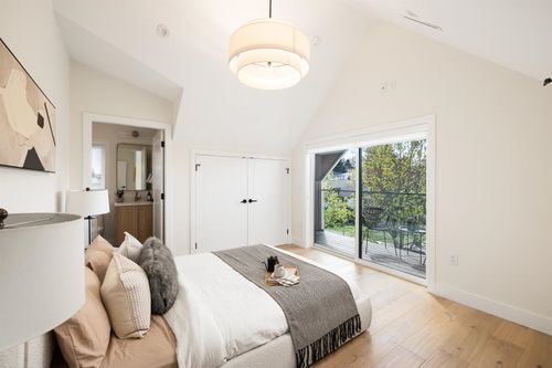 3141-e-19-avenue-renfrew-heights-vancouver-east-09 at 