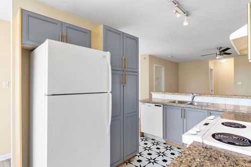 4388-buchanan-street-brentwood-park-burnaby-north-12 at 