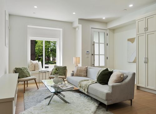 2447-e-41-avenue-collingwood-ve-vancouver-east-06 at 