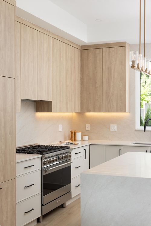 753-edgar-avenue-coquitlam-west-coquitlam-04 at 