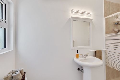 4860-eton-street-capitol-hill-bn-burnaby-north-07 at 