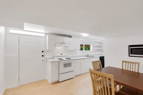 4860-eton-street-capitol-hill-bn-burnaby-north-10 at 