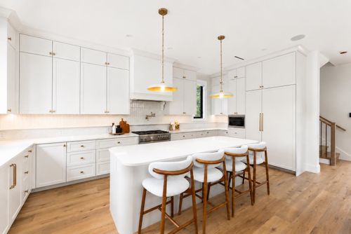 3874-winlake-crescent-government-road-burnaby-north-03 at 
