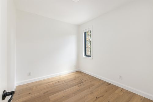 3874-winlake-crescent-government-road-burnaby-north-23 at 