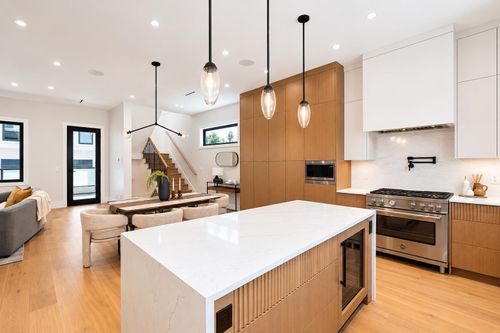 3874-winlake-crescent-government-road-burnaby-north-05 at 