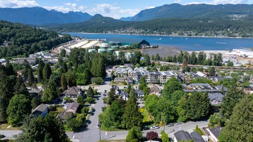 2301-st-andrews-street-port-moody-centre-port-moody-02 at 