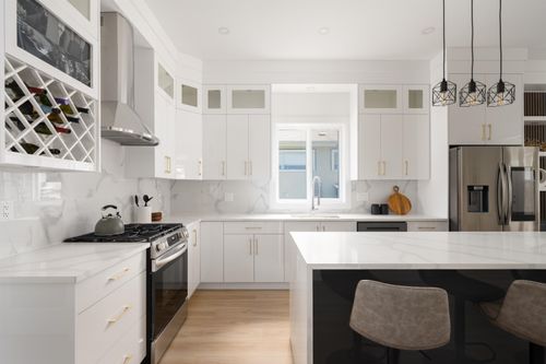122-eighth-avenue-glenbrooke-north-new-westminster-04 at 