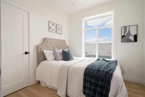 122-eighth-avenue-glenbrooke-north-new-westminster-19 at 