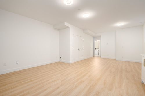 122-eighth-avenue-glenbrooke-north-new-westminster-22 at 