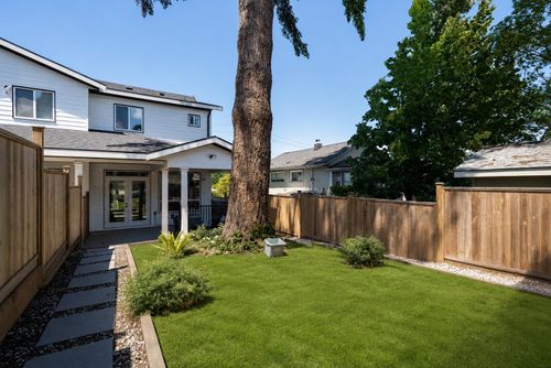 122-eighth-avenue-glenbrooke-north-new-westminster-25 at 