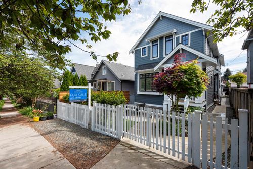 730-e-11th-avenue-mount-pleasant-ve-vancouver-east-26 at 