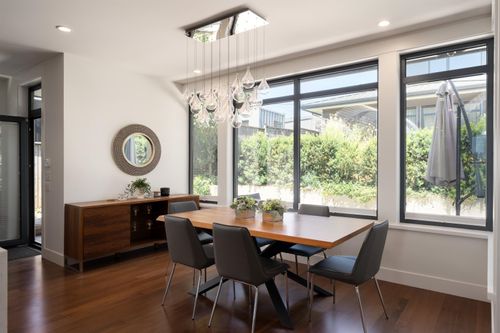 812-e-6th-street-queensbury-north-vancouver-07 at 