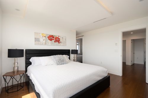 812-e-6th-street-queensbury-north-vancouver-14 at 
