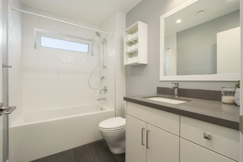 812-e-6th-street-queensbury-north-vancouver-19 at 