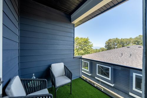 6176-elgin-avenue-forest-glen-bs-burnaby-south-18 at 