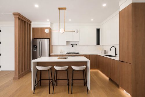 901-edgar-avenue-maillardville-coquitlam-02 at 