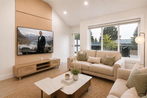 914-rochester-avenue-maillardville-coquitlam-07 at 