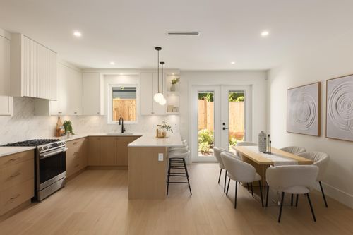 6525-dufferin-avenue-forest-glen-bs-burnaby-south-04 at 