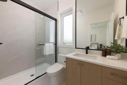 6525-dufferin-avenue-forest-glen-bs-burnaby-south-22 at 