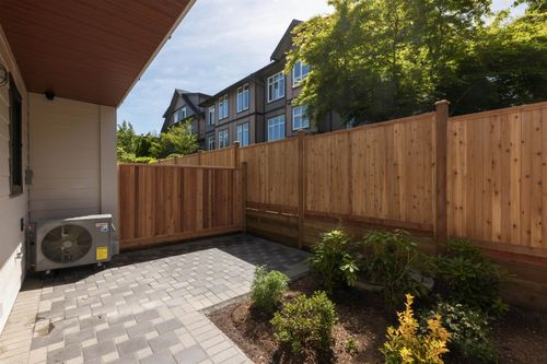6525-dufferin-avenue-forest-glen-bs-burnaby-south-31 at 
