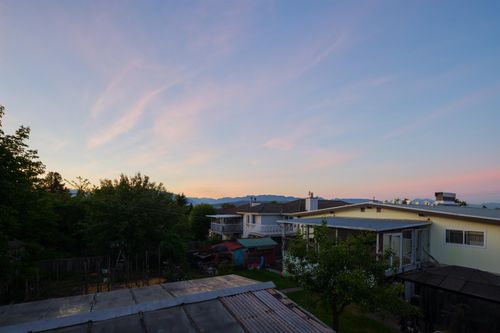 6525-dufferin-avenue-forest-glen-bs-burnaby-south-34 at 