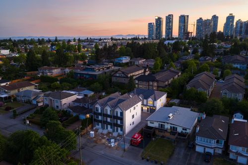 6525-dufferin-avenue-forest-glen-bs-burnaby-south-36 at 