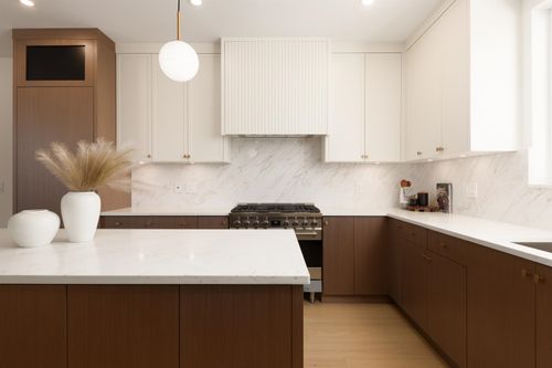 6525-dufferin-avenue-forest-glen-bs-burnaby-south-02 at 