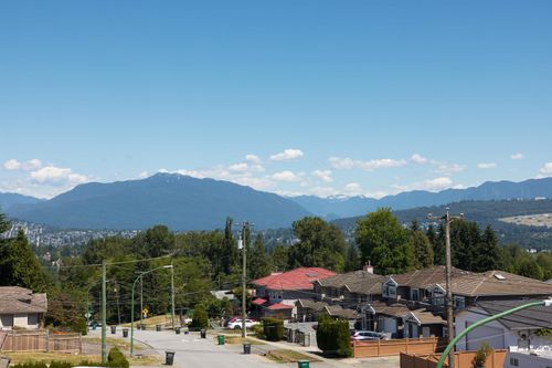 6525-dufferin-avenue-forest-glen-bs-burnaby-south-30 at 