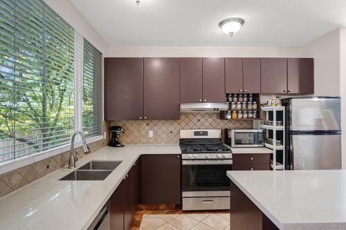 10280-242b-street-albion-maple-ridge-02 at 