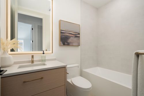 810-e-22nd-avenue-fraser-ve-vancouver-east-17 at 