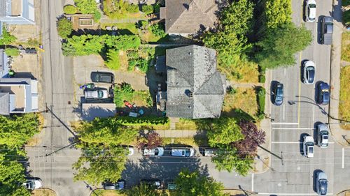 93-w-12th-avenue-mount-pleasant-vw-vancouver-west-02 at 