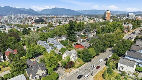 93-w-12th-avenue-mount-pleasant-vw-vancouver-west-03 at 
