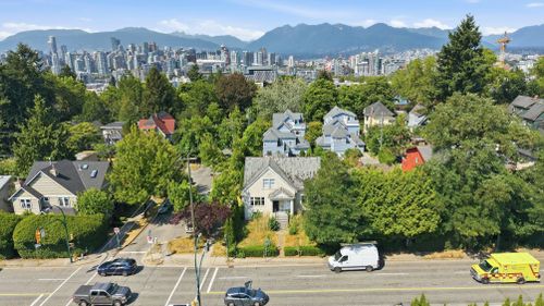 93-w-12th-avenue-mount-pleasant-vw-vancouver-west-05 at 