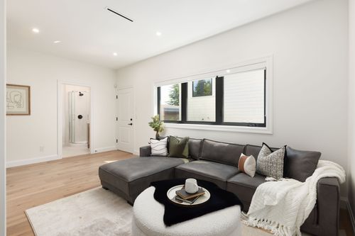 4-3874-winlake-cres-adil-dinani-35 at 