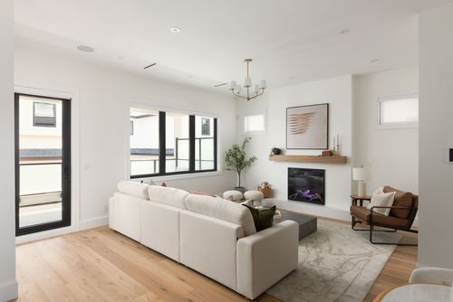 4-3874-winlake-cres-adil-dinani-5 at 