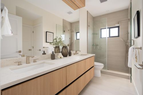 4828-albert-street-capitol-hill-bn-burnaby-north-19 at 