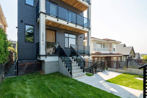 4828-albert-street-capitol-hill-bn-burnaby-north-26 at 