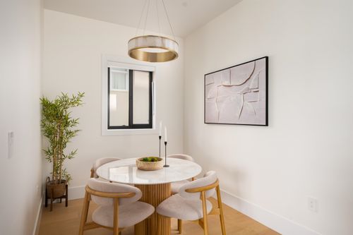 4828-albert-street-capitol-hill-bn-burnaby-north-08 at 