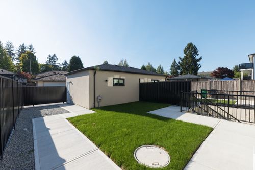 1735-blaine-ave-adil-dinani-39-print at 