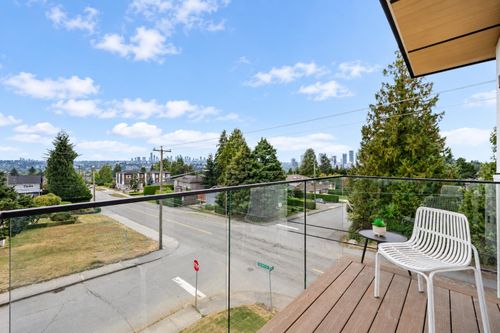 6503-winch-street-sperling-duthie-burnaby-north-11 at 