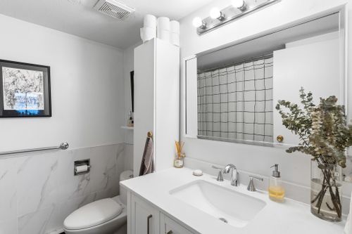 18-24-w-16th-avenue-cambie-vancouver-west-11 at 