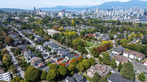 18-24-w-16th-avenue-cambie-vancouver-west-17 at 