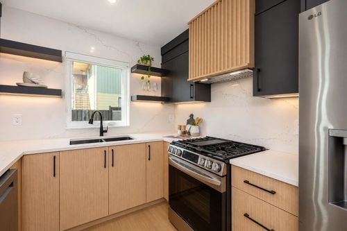 314-nelson-street-maillardville-coquitlam-02 at 