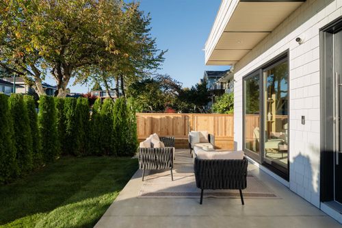 1458-rosser-avenue-willingdon-heights-burnaby-north-09 at 
