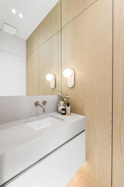1458-rosser-avenue-willingdon-heights-burnaby-north-13 at 