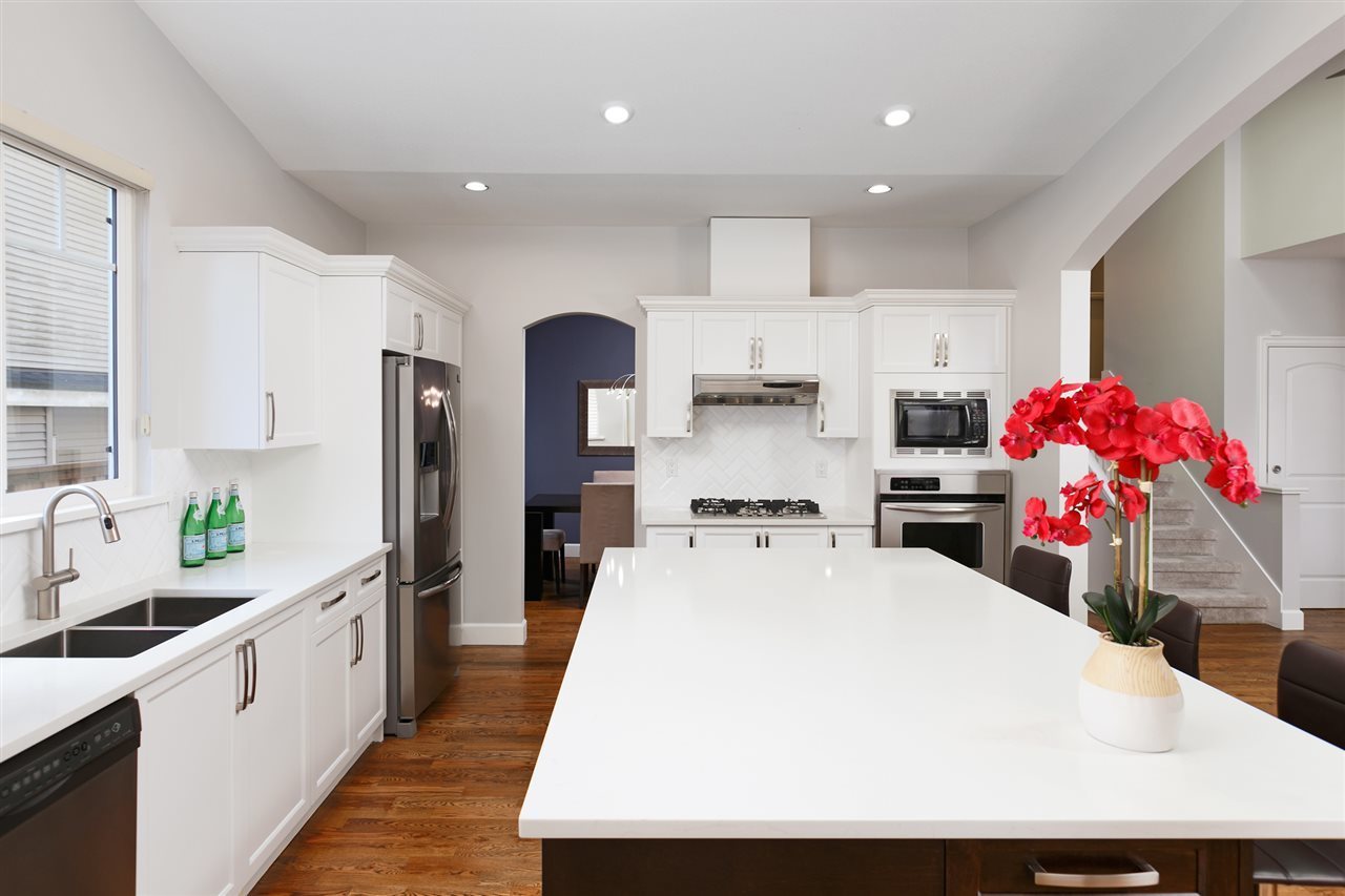 1233-wellington-street-burke-mountain-coquitlam-02 at 1233-wellington-street-burke-mountain-coquitlam-02 at