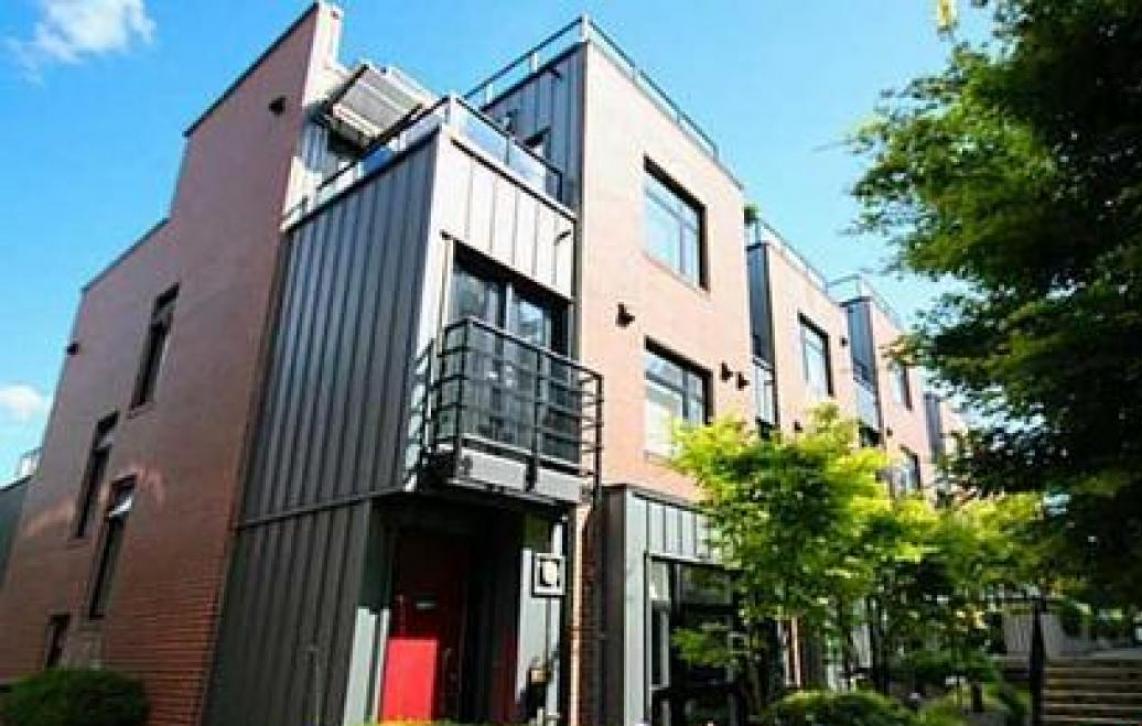 2763 Guelph Street, Mount Pleasant VE, Vancouver East  by Adil Dinani Real Estate Advisor 2763 Guelph Street, Mount Pleasant VE, Vancouver East