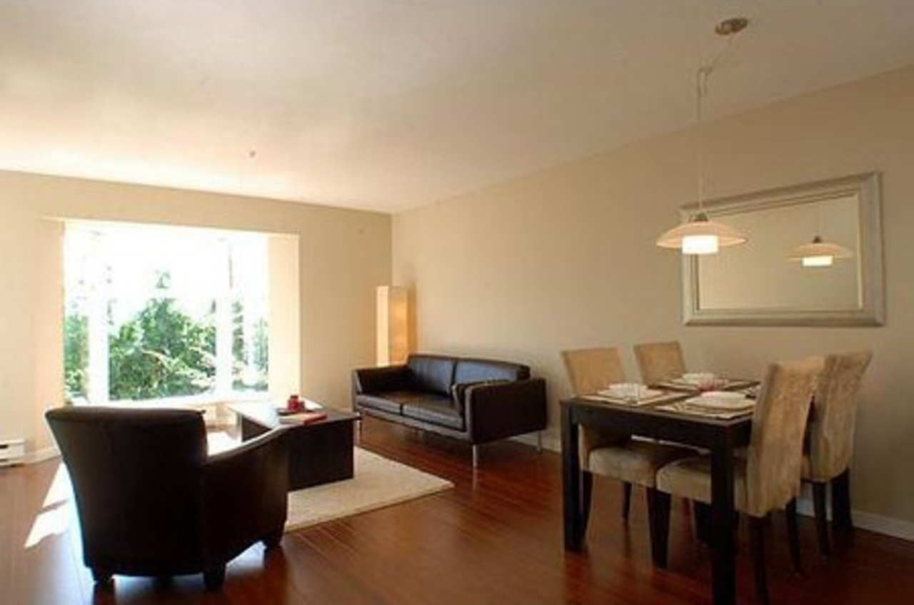 V789367-305-526-13TH-2 at  V789367-305-526-13TH-2 at