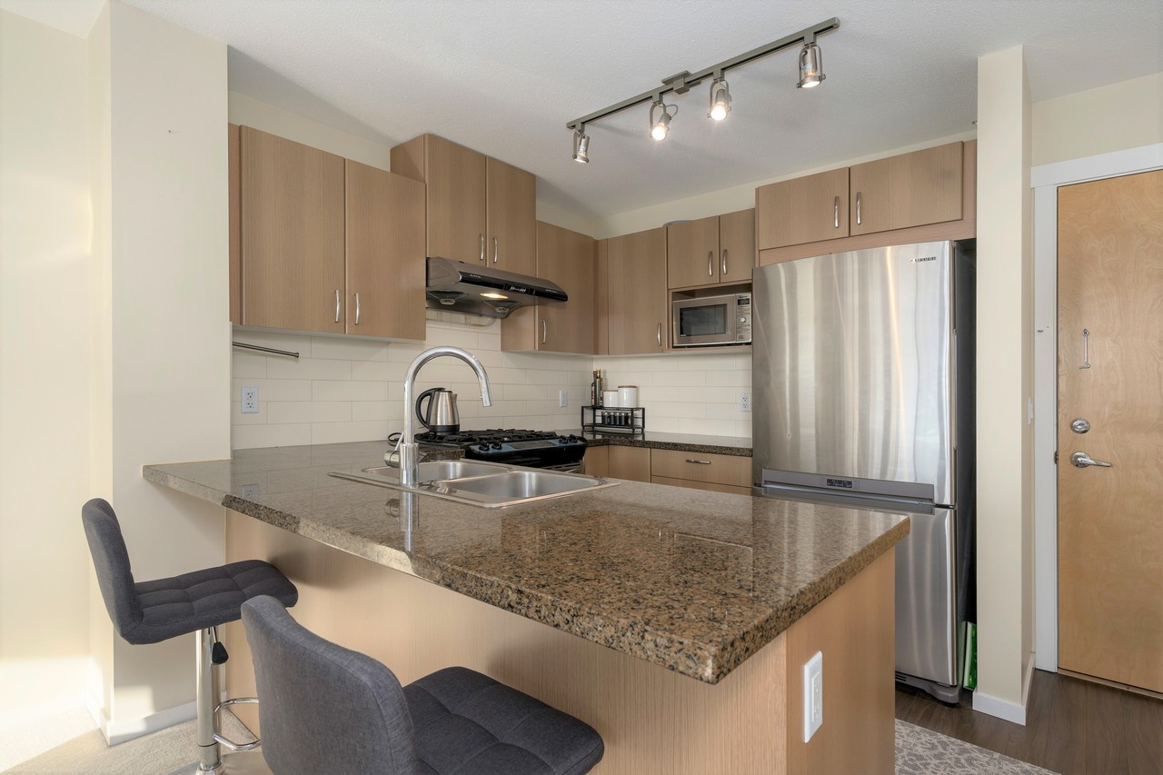 519-3050-dayanee-springs-360hometours-09-lightened at 519-3050-dayanee-springs-360hometours-09-lightened at