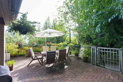 9329-university-crescent-simon-fraser-univer-burnaby-north-13 at 